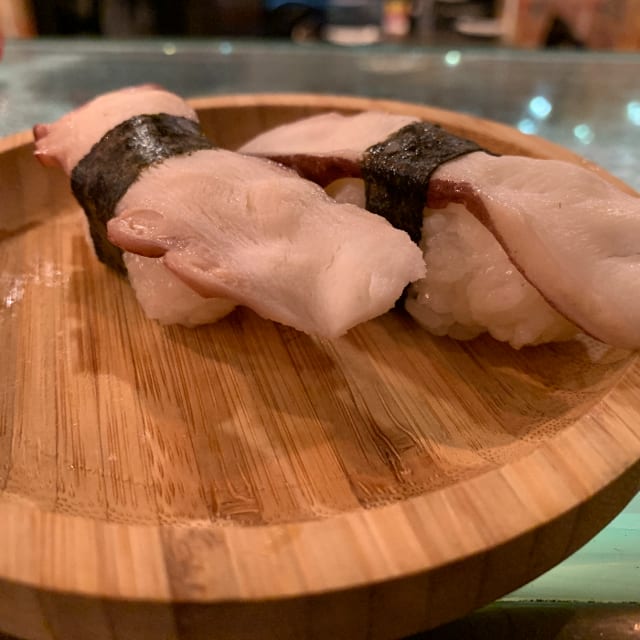 Tako Sushi ( octopus).