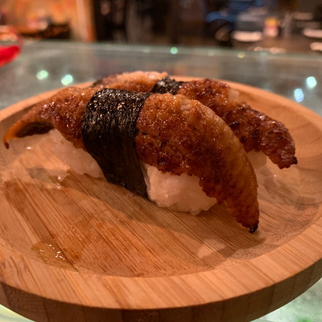 Unagi Sushi (eel).