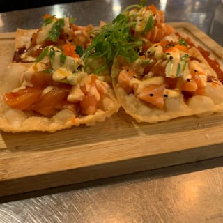 Salmon Nachos