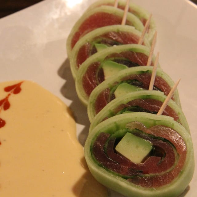Naruto ( Cucumber wrapped roll).